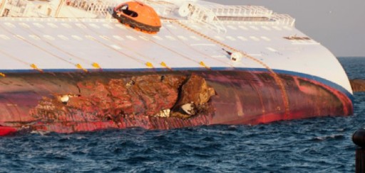 El crucero Costa Concordia será remolcado en junio