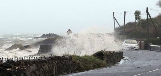 Casi 200.000 irlandeses continúan sin electricidad por el temporal