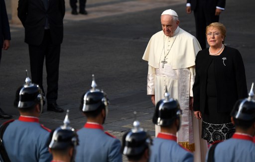 Desde Chile: El papa manifiesta &quot;dolor&quot; y &quot;vergüenza&quot; por abusos sexuales en la Iglesia
