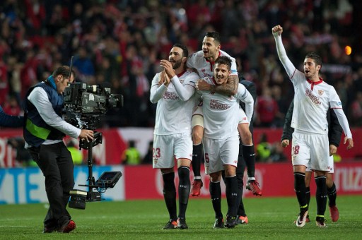 Sevilla rompe la racha del Real Madrid y se acerca al liderato