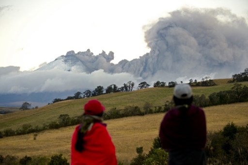 El volcán Cotopaxi presenta una leve emisión de gases