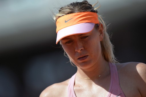 La organización del Roland Garros niega invitación a Sharapova
