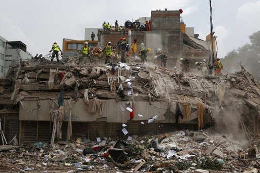 Muertes por el terremoto de 7,1 en México suman 360, según Protección Civil