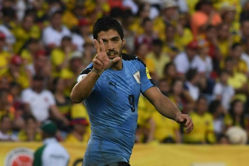 Tabárez reservó a 25 jugadores que militan en el exterior para medir a Ecuador