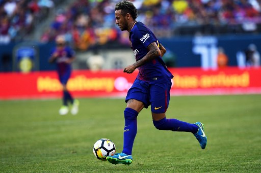 Neymar se quedará en el FC Barcelona gracias a Messi y Suárez