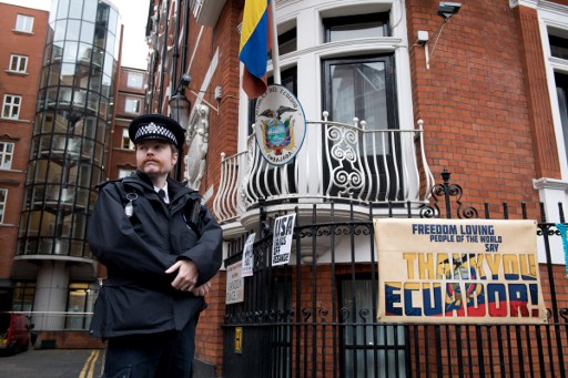 La Justicia interroga a Julian Assange en Londres tras ser acusado de violación