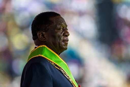 Emmerson Mnangagwa sucede oficialmente a Mugabe como presidente de Zimbabue