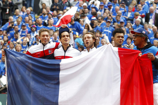 Francia elige cancha dura para final de Copa Davis