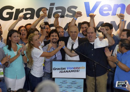 Oposición logra histórica mayoría calificada en Venezuela