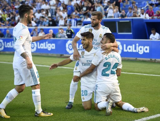 Real Madrid vence 2-1 al colista Alavés con doblete de Ceballos