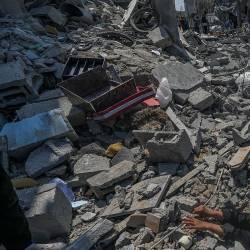 Escombros casas destruidas en el campo de refugiados de Al Maghazi, en el centro de la Franja de Gaza.