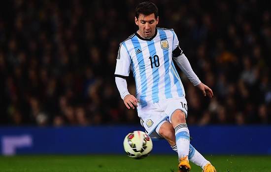Messi presenta nuevo &#039;look&#039; antes de pretemporada