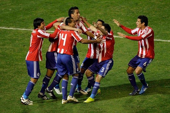 Paraguay sufre dos bajas en su nómina para las eliminatorias