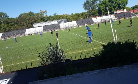 Emelec empató un partido y perdió el otro ante Montevideo Wanderers