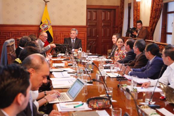 Presidente Moreno analizó qué proyectos de inversión deberán continuar