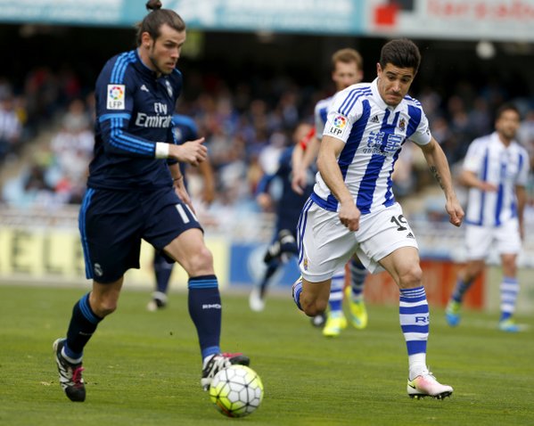 Bale mantiene al Madrid con opciones al título