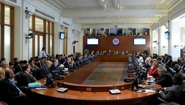 La OEA aprueba tratar la &quot;situación en Venezuela&quot; en su asamblea anual