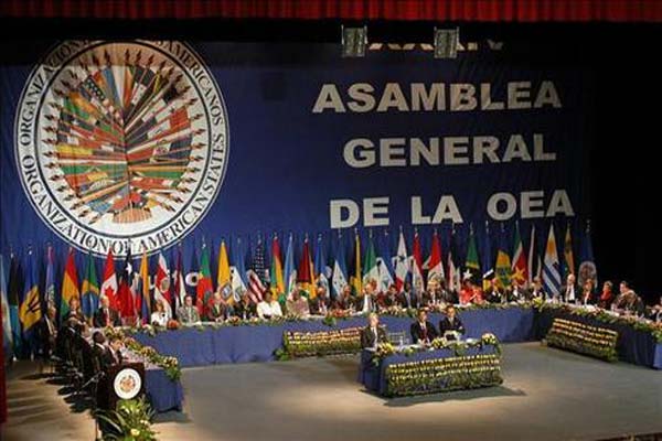 La OEA discute la situación de drogas en América Latina