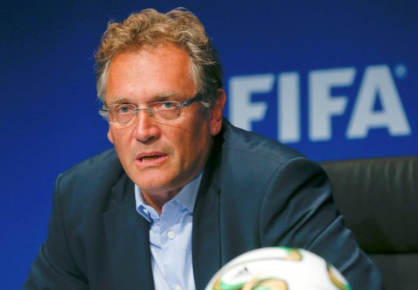 Ex secretario general de la FIFA es suspendido por doce años