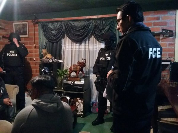 Detienen a nueve personas en Cuenca por robo de domicilios