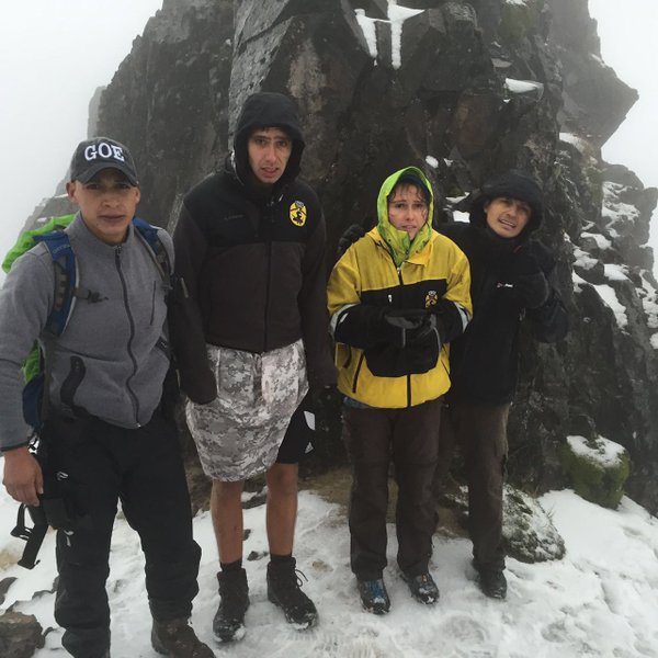 Rescatan a tres extranjeros y un ecuatoriano en volcán Rucu Pichincha