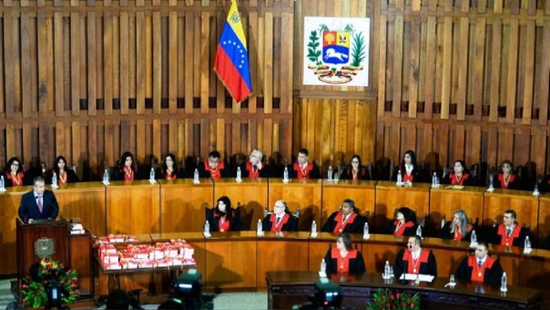 Tesoro de EEUU congela bienes de 8 jueces del tribunal de Venezuela