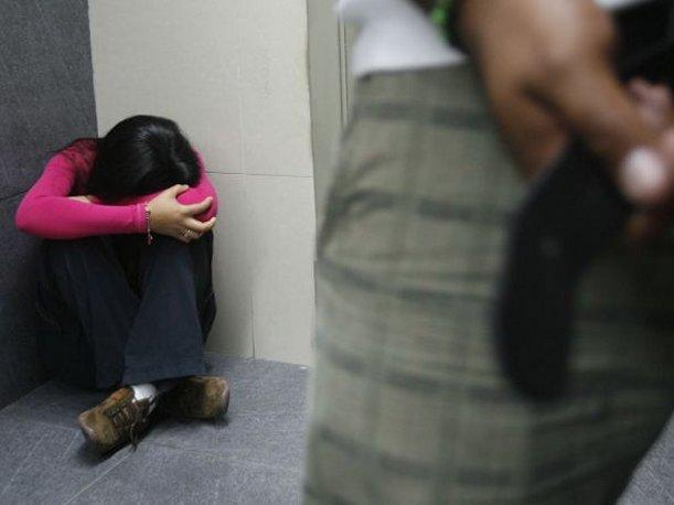 Condenan a 4 años de prisión a un hombre por abusar de su hija en Paraguay