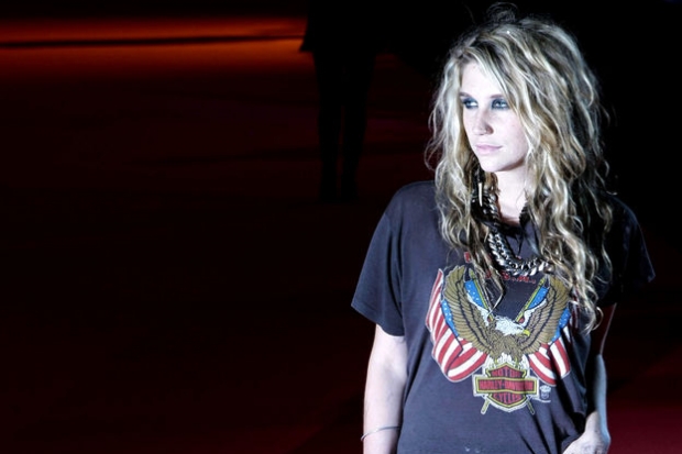 Kesha lanza “True Colors”, su nueva canción