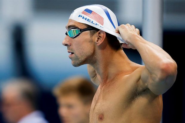Michael Phelps pierde su duelo con un tiburón blanco