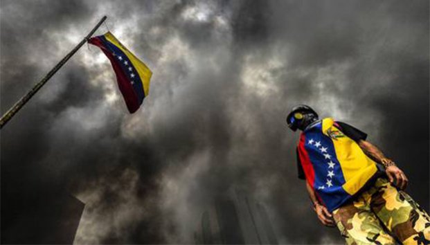 Maduro acusa a opositores por asesinato de militar retirado en Venezuela