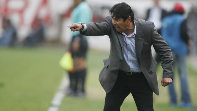 Suspenden a DT paraguayo por agredir a un árbitro en Perú