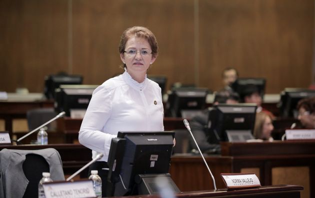Legisladora Norma Vallejo presenta proyecto para recuperar derechos laborales