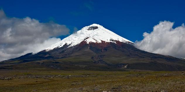 Cuatro nuevos sismógrafos monitorean al volcán Cotopaxi