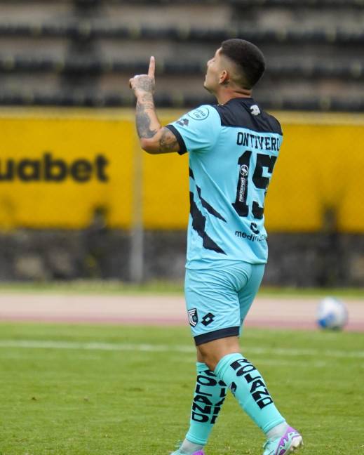 Lucas Ontivero celebra su gol ante Macará por la fecha 11 de Liga Pro