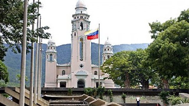 Parlamento hará lo posible para que Chávez repose en Panteón Nacional