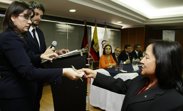 Justicia ecuatoriana implementa la firma electrónica