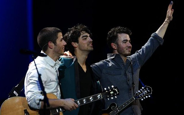 Los Jonas Brothers enloquecieron al público adolescente en Viña del Mar
