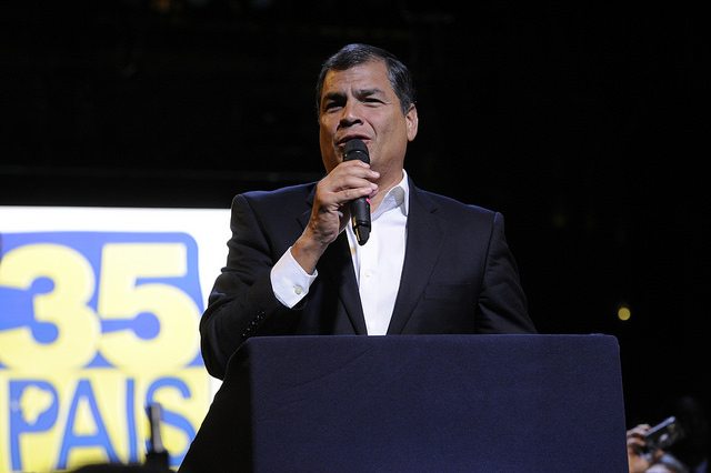 Presidente Correa hace un llamado a preservar la democracia