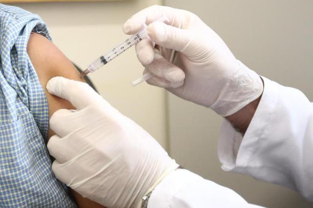 300.000 dosis de vacunas contra la AH1N1 se distribuirán en Ecuador