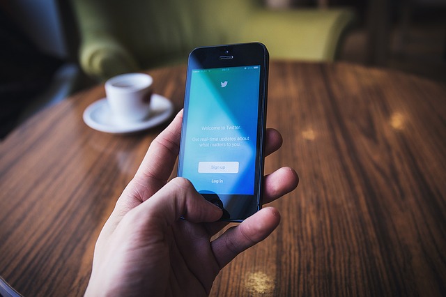 Twitter pide a sus usuarios cambiar contraseña por una falla