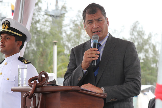 Presidente Correa se refirió al 30 de septiembre en cambio de mando de la Marina