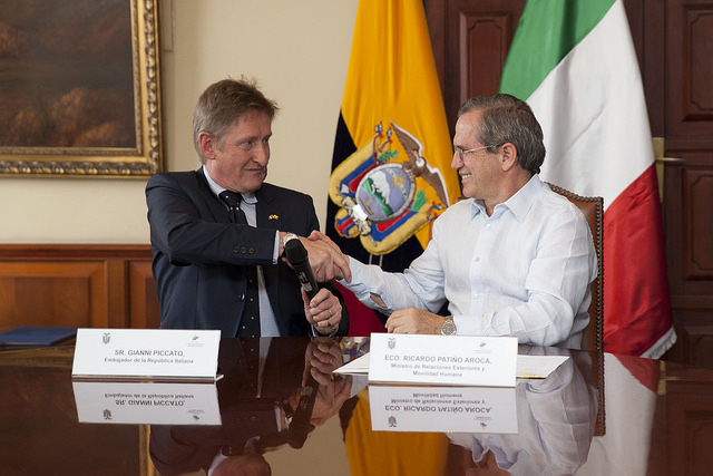 Ecuador e Italia acuerdan cooperación judicial, extradición y servicio aéreo