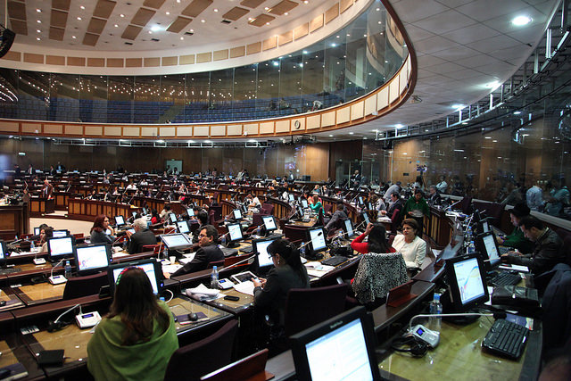 Asamblea inició el debate del Código Monetario