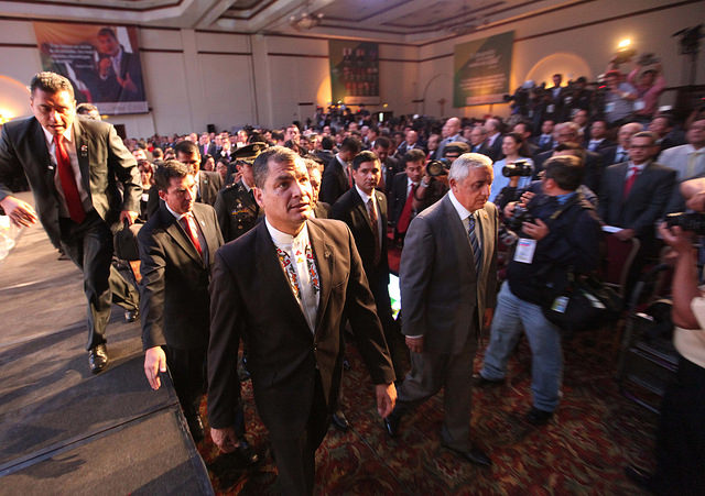 Rafael Correa viaja a Guatemala para encuentro con Pérez Molina