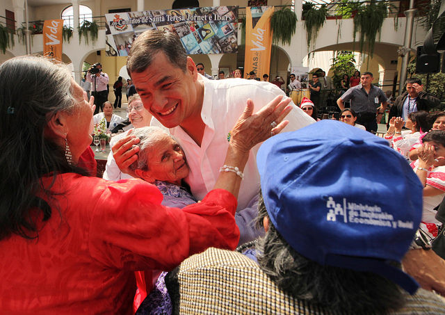 Rafael Correa es el personaje del año 2014, según encuesta