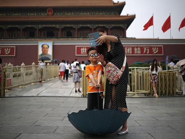 Padres chinos llevan a sus hijos a mansiones para que se aficionen al lujo