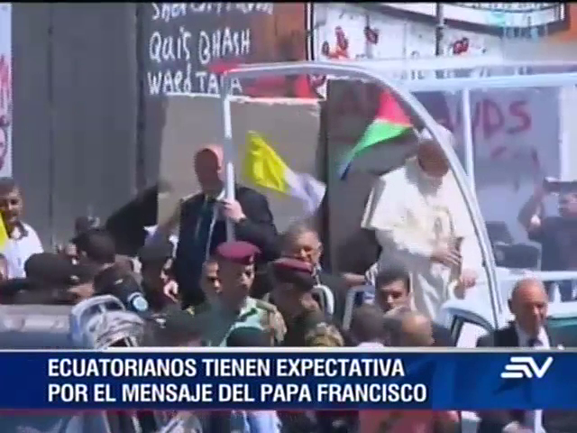 90 % de los ecuatorianos aprueba la visita del papa, según Cedatos