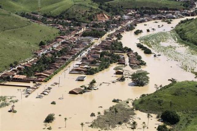 Al menos 10 muertos por fuertes lluvias en Brasil