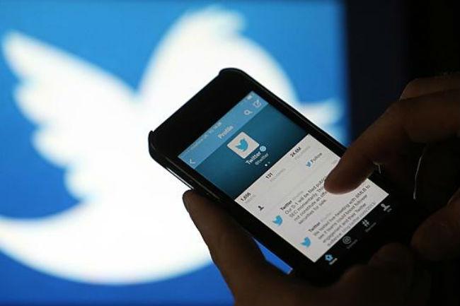 Twitter estudia incluir en la cronología tuits según intereses del usuario
