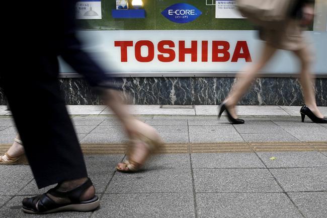 Toshiba advierte de enormes pérdidas por posibles irregularidades contables